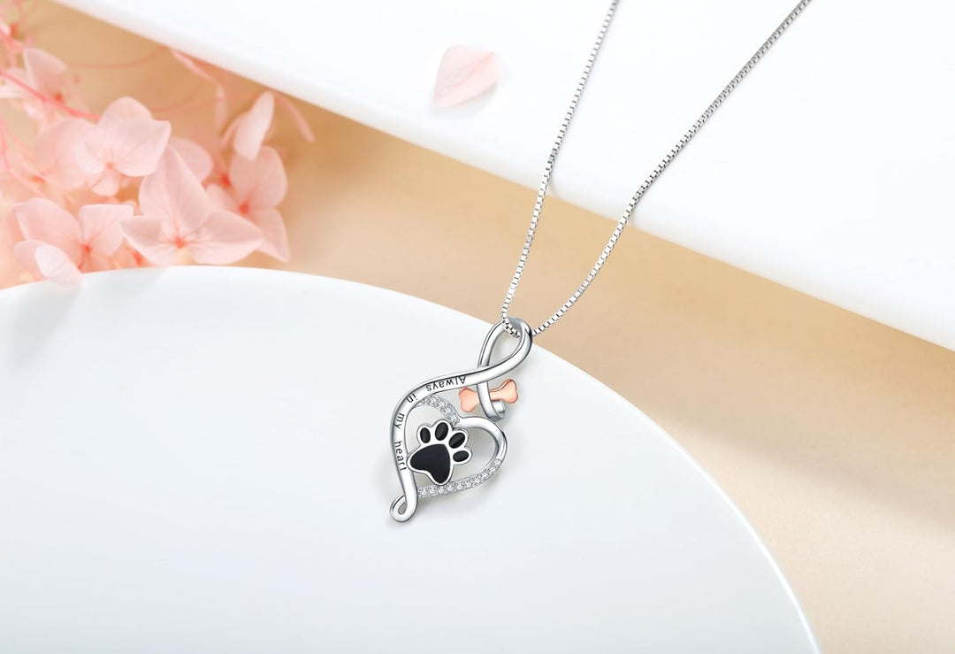 Collier Lucky Paw avec cœur, os et symbole de l'infini