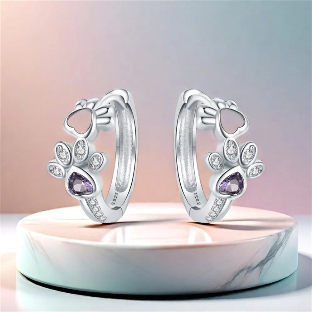 Boucles d'oreilles Paw Huggie en argent avec zirconiums et gemme en forme de cœur
