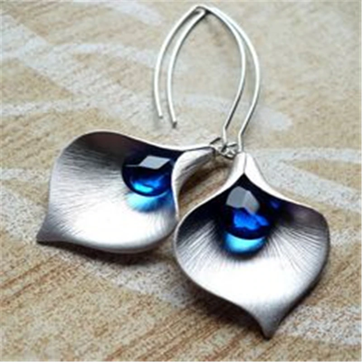 Boucles d'oreilles en argent avec pierre bleue